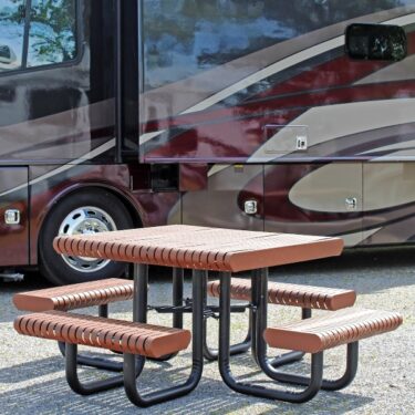 Hudson 46" Square Table